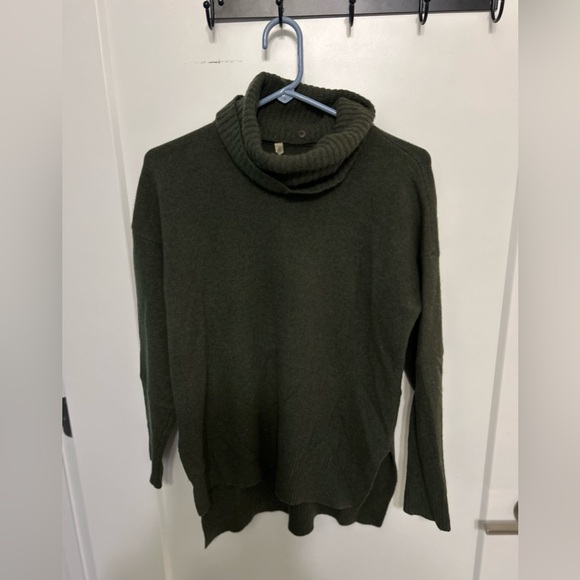 Madewell Recycled Cashmere Convertible Turtleneck Sweater - Picture 2 of 9